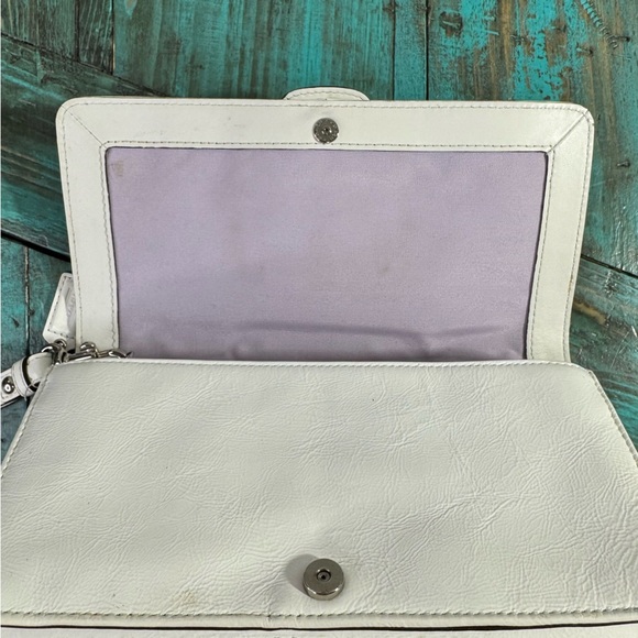 Coach White Patent Leather Clutch Wristlet Wallet - Picture 7 of 16